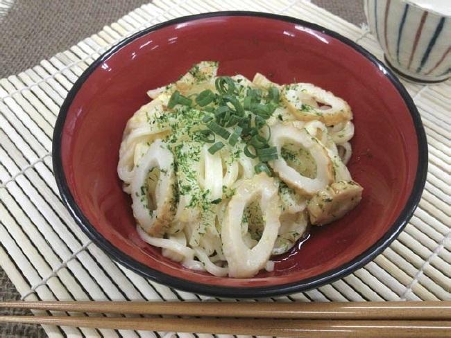 釜玉うどん(和風カルボナーラ)