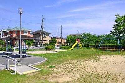 三石台１号公園全景3