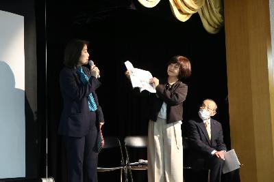 左から、土井委員、板橋委員、高本委員