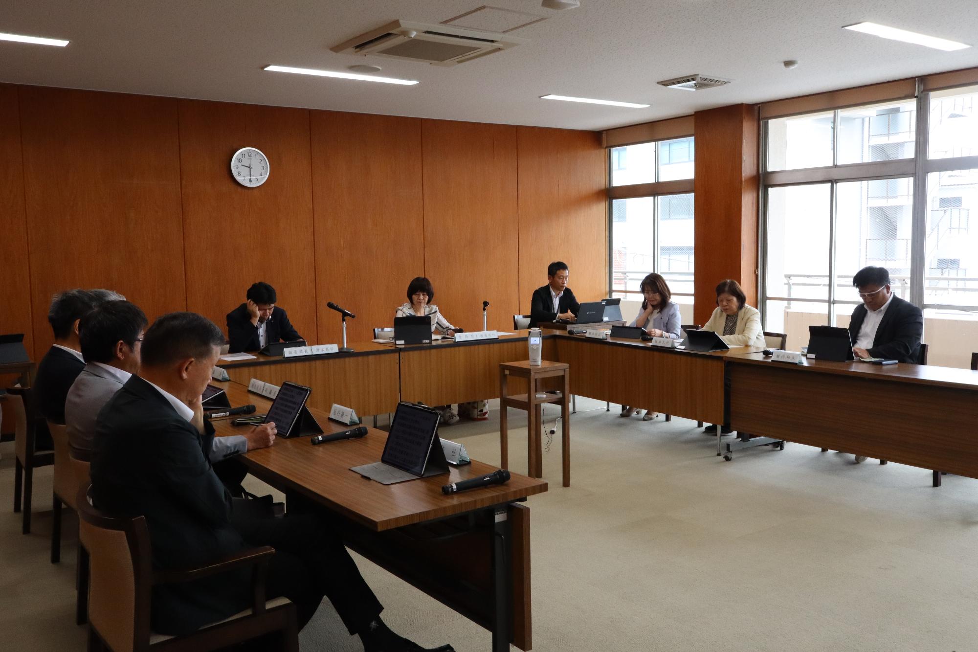 文教厚生建設委員会
