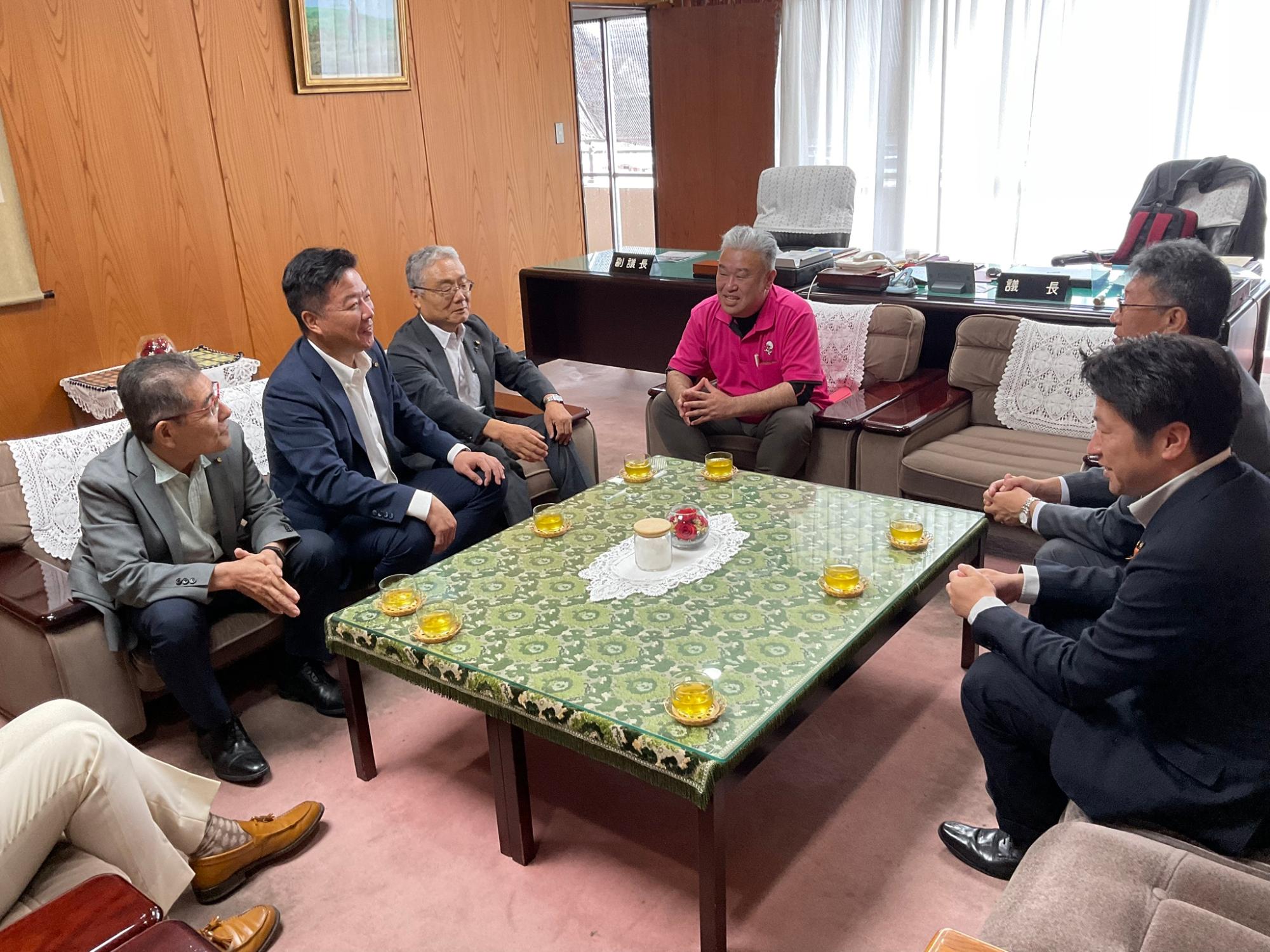 笠岡市議会会派視察