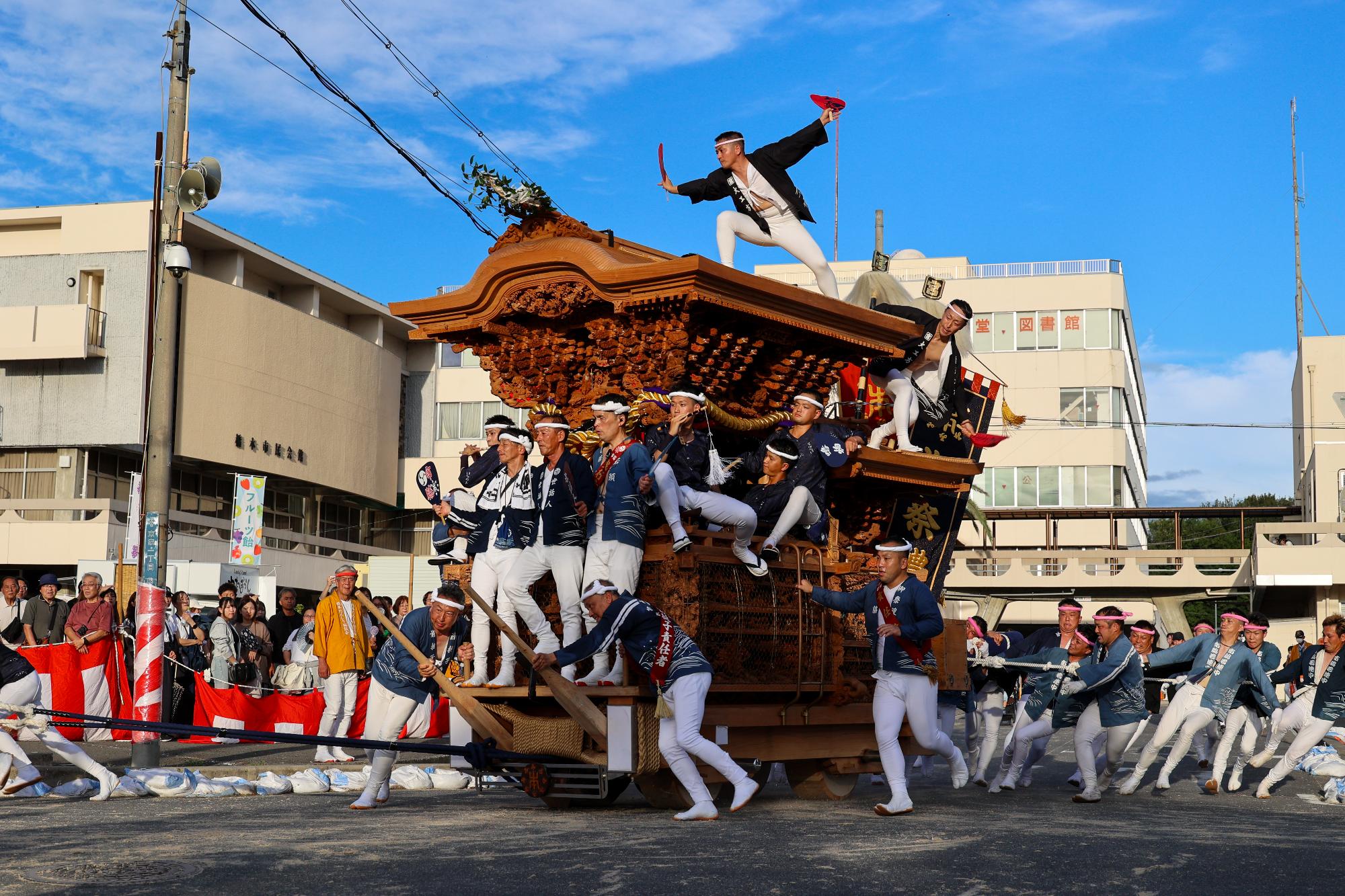 秋祭りだんじりパレード