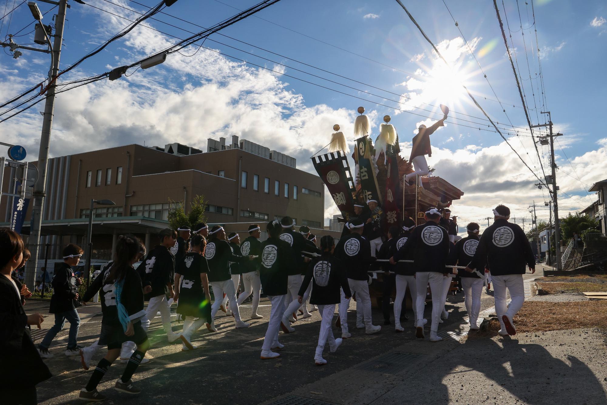 秋祭りだんじりパレード