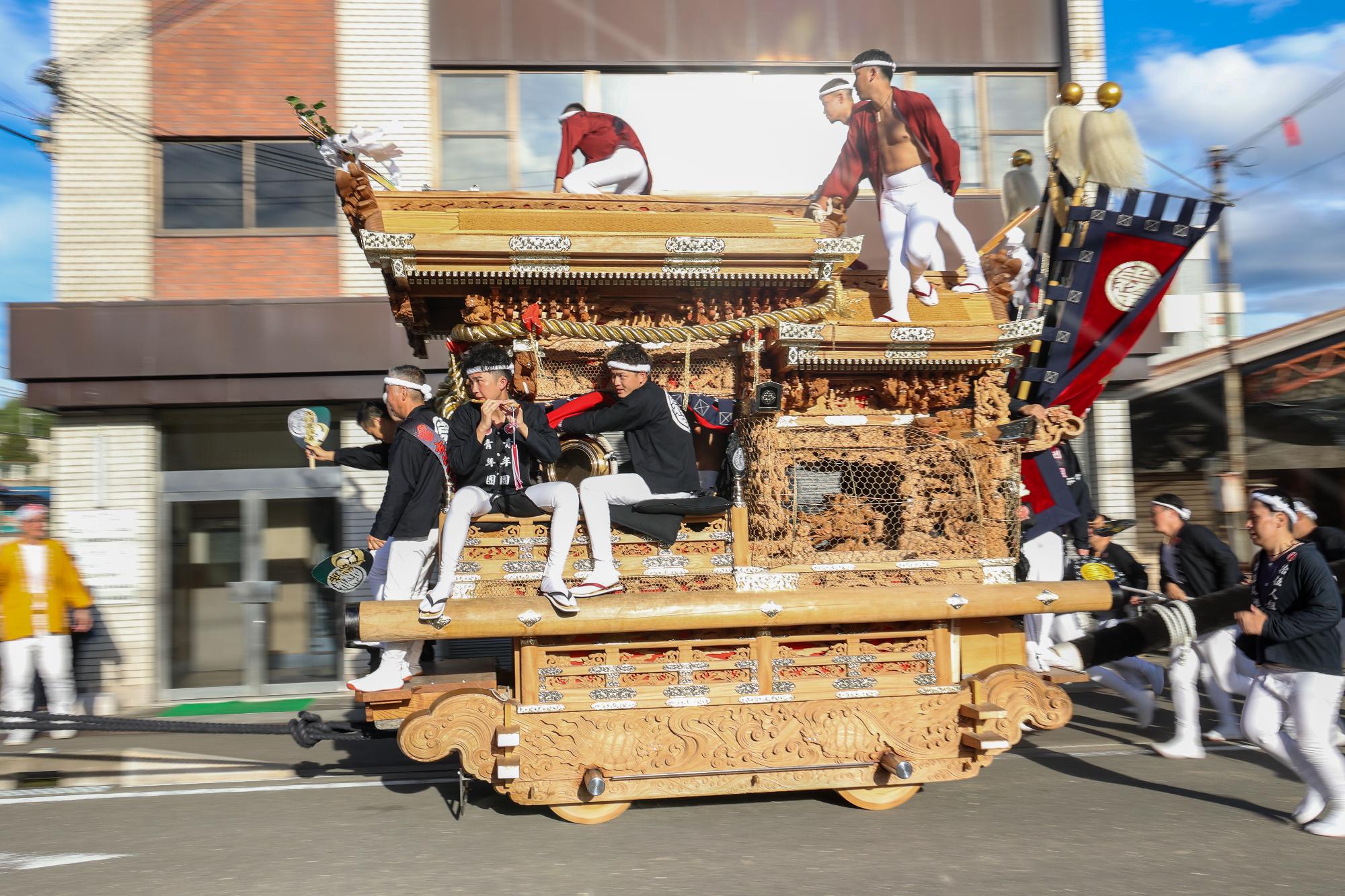 秋祭りだんじりパレード