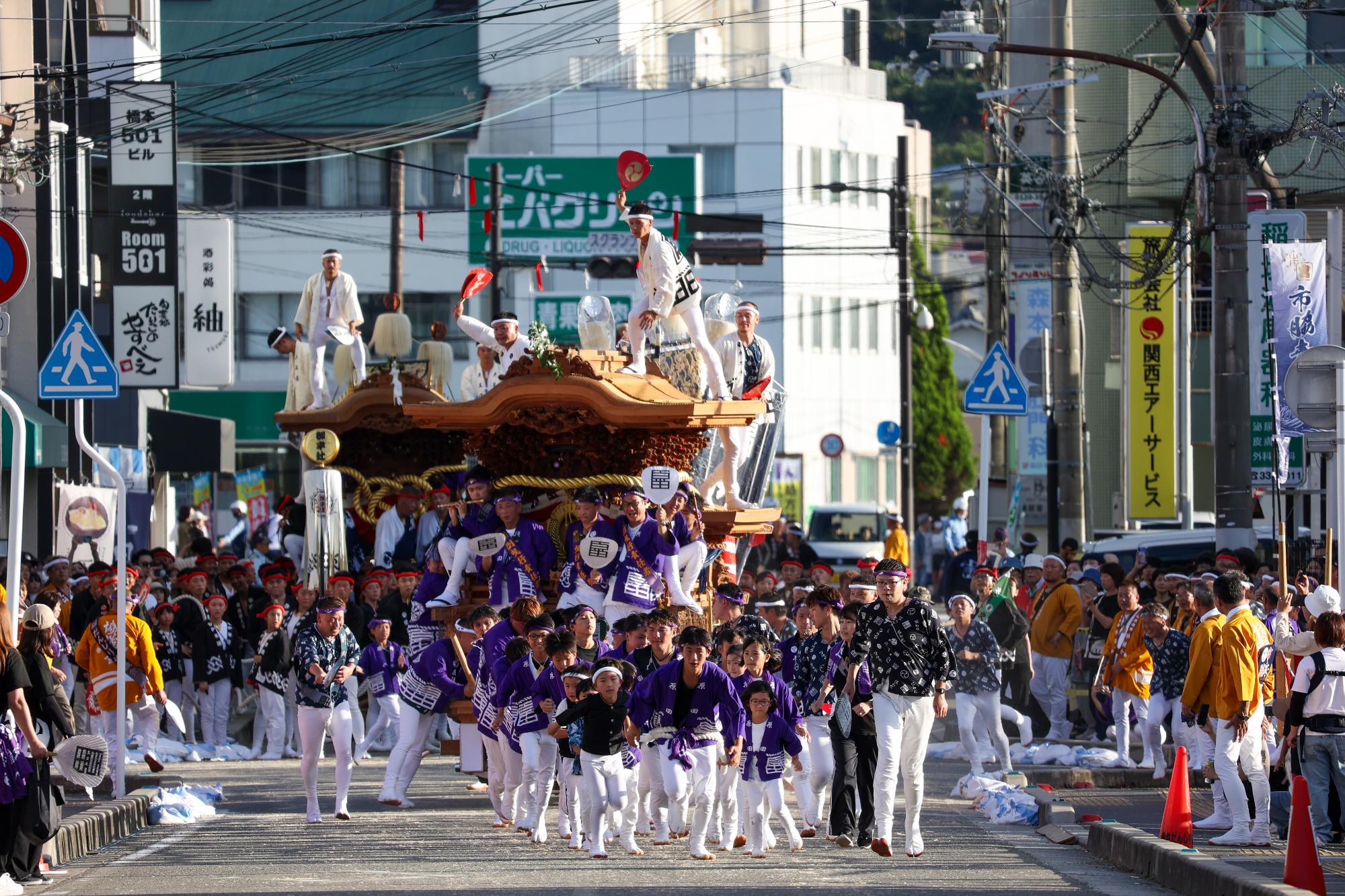 秋祭りだんじりパレード