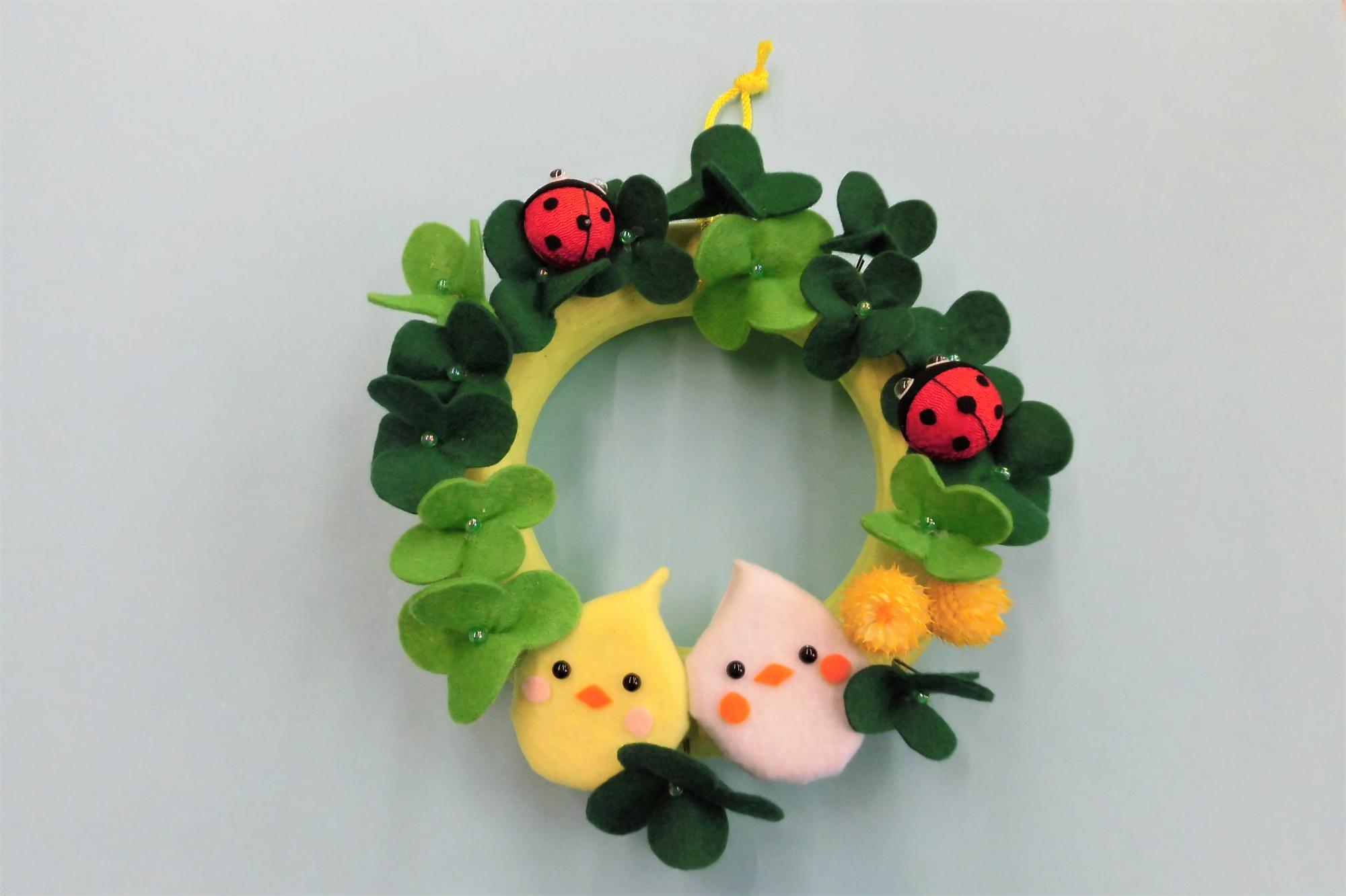 ことりとクローバーのリース